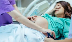 España duplica el número de partos por cesárea recomendados por la OMS