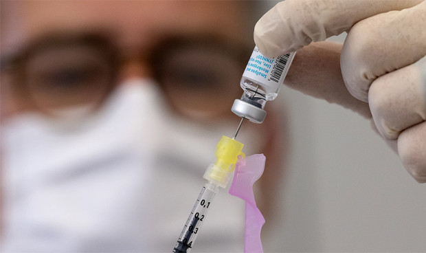  Vacuna de la hepatitis. la Agencia Europea de Medicamentos (EUDA) y el Centro Europeo para la Prevención y el Control de las Enfermedades (ECDC) han elaborado conjuntamente un nuevo kit de recursos en línea de cara a a apoyar los esfuerzos locales para e