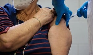 España estrena la primera vacuna ARN para reducir el colesterol 