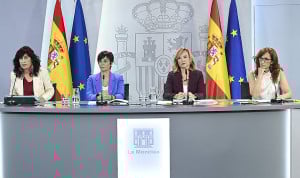 La ministra de Sanidad, Mónica García, tras la reunión del Consejo de Ministros.