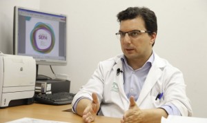 Ramón Murillo destaca el papel de la Farmacia Hospitalaria contra el VIH