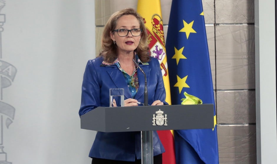 Nadia Calviño, ministra de Transformación Digital, maniobra para afianzar la historia clínica digital público-privada.