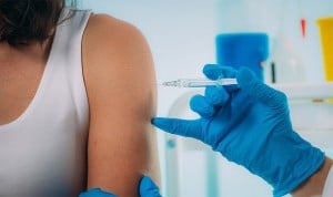 Vacunas covid-19 para variantes alfa y beta son justificadas por el Gobierno