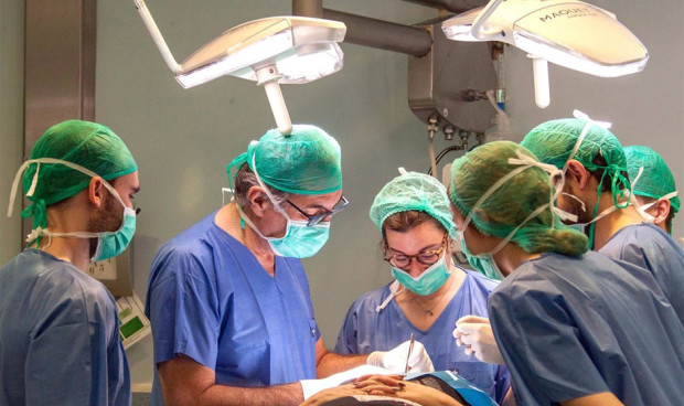 España palidece en proporción de titulados sanitarios ante Europa