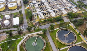 España prepara la ley que carga a las pharma el 80% de tratamiento de aguas
