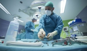 Técnica en femoroplastias de prótesis de cadera