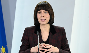 España rompe su techo al homologar más de 30.000 títulos médicos en 2025