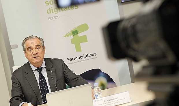 España se tiñe de verde para reivindicar el papel de los farmacéuticos