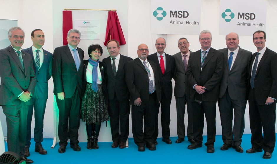 España será centro productor mundial de vacunas para aves de MSD