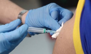 España supera por primera vez las 500.000 vacunas Covid puestas en un día