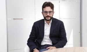 Domingo Sánchez, portavoz nacional de Médicos Jóvenes de la OMC, explica en una entrevista la investigación europea del MIR. 