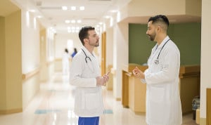 Los médicos tienen un protocolo a seguir para hacer frente a la eutanasia