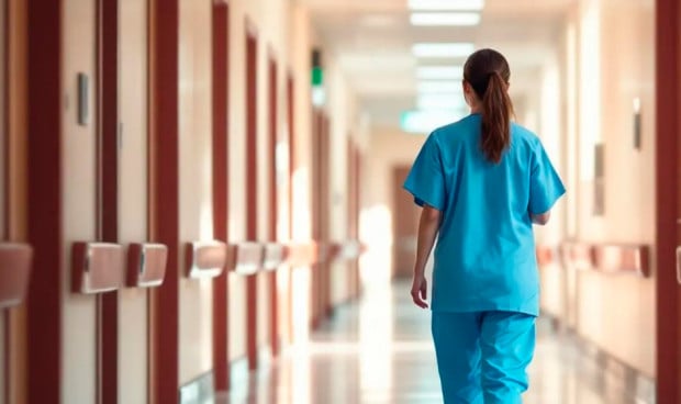 Una médica que estuvo viviendo en Irlanda explica cómo funciona allí el grado y si se pierde calidad en el aprendizaje de los médicos al durar la carrera cinco años. 