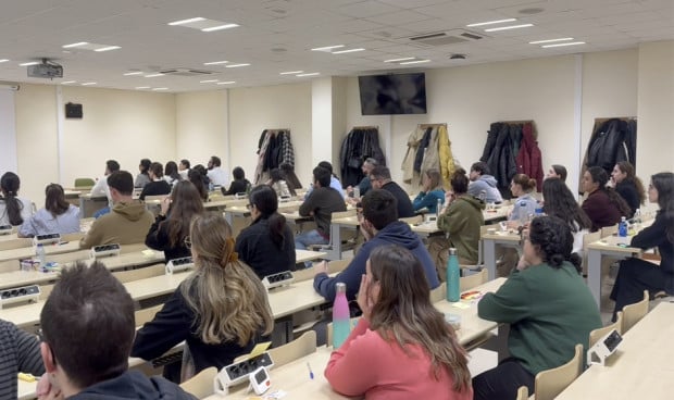 Estudiar Medicina hoy genera más estrés y desgaste por un motivo imperante