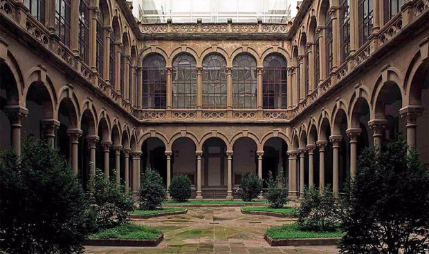 La mitad de la inversión para plazas de Medicina se concentra en tres CCAA