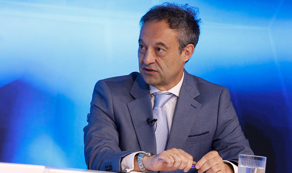 Estudiar protege el cerebro: Neurología rebaja la edad en prevención