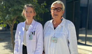 Ana María Mateos, creadora de la nueva guía para los TFR de los residentes en Familia, apunta a la ética y originalidad para un trabajo óptimo; junto con María Victoria Rodríguez, coordinadora de Docencia