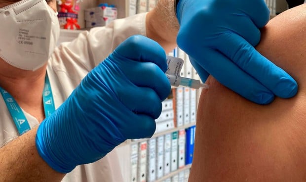 Europa da su visto bueno a la vacuna española de Hipra contra el covid