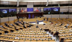 Europa dibuja un 'New Deal' sanitario con más sueldo y menos burocracia