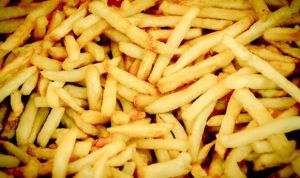 Europa exige patatas fritas menos tostadas para evitar los cancerígenos