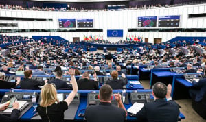 Europa frena la Directiva de Aguas por el riesgo del acceso a medicamentos