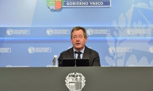 Bingen Zupiria, portavoz en funciones del Gobierno del País Vasco, presenta un protocolo de farmacias centinela. 