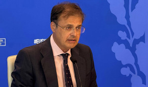 Euskadi fichará médicos sin MIR tras llegar tarde al plan de autoconcierto