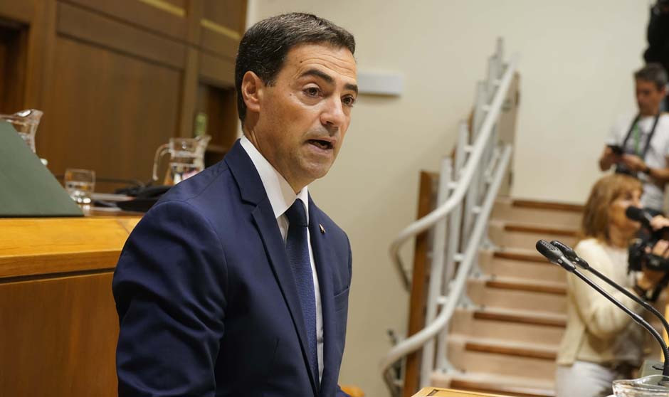 Imanol Pradales, lehendakari de País Vasco en el Parlamento autonómico. 
