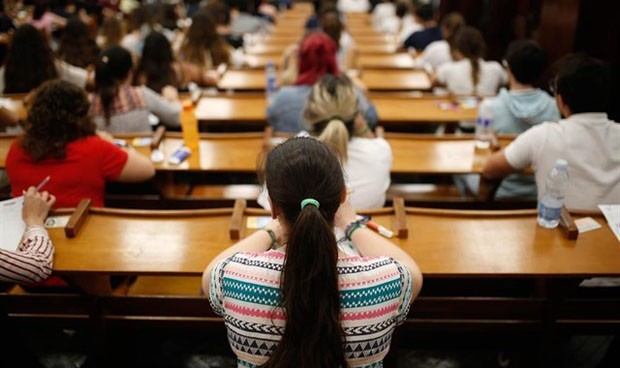 Evau: la nota de corte para estudiar Medicina "va a subir" tras el Covid-19