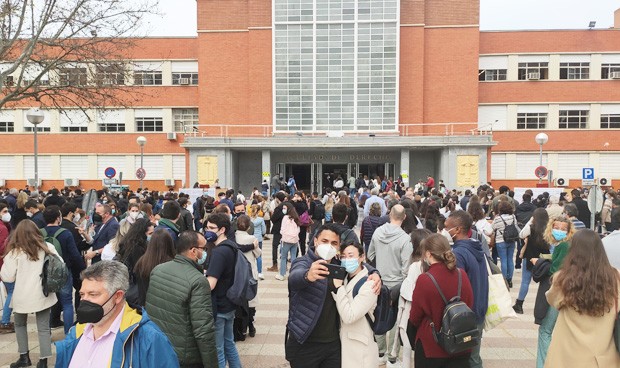 Los aspirantes, ante el MIR 2021: "Somos el batallón que rematará al covid"