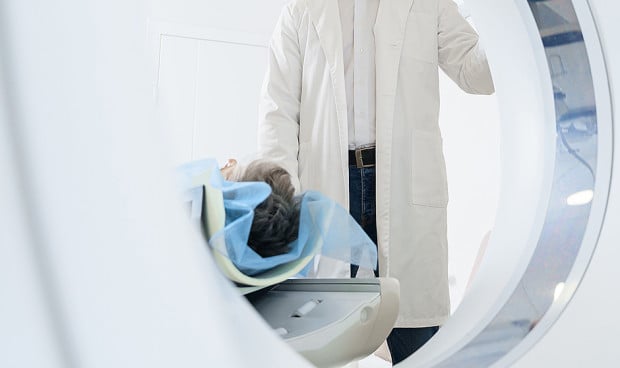 Sesión de protonterapia, para la que no hay evidencia científica suficiente de su rentabilidad, según expertos de Sanidad