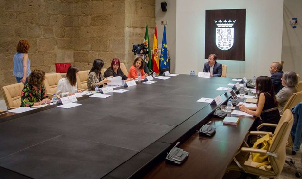 Extremadura aprueba la subida salarial del 0,25% a los empleados del SES