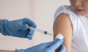  Extremadura incorpora a su calendario infantil una nueva vacuna combinada.