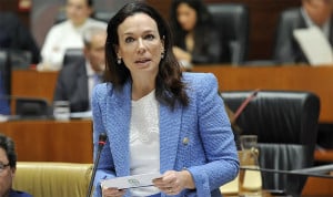 Extremadura añade a su Consejería de Salud la atención a la dependencia