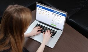 Facebook y Google, unidas en su veto a las web que fomentan la anorexia