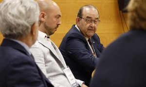 Pilar Rodríguez Ledo, Carlos Dora, Alejandro Barros y Antonio Fernández-Pro, inciden en que la situación actual de Familia hará que los médicos extracomunitarios se marchen de España