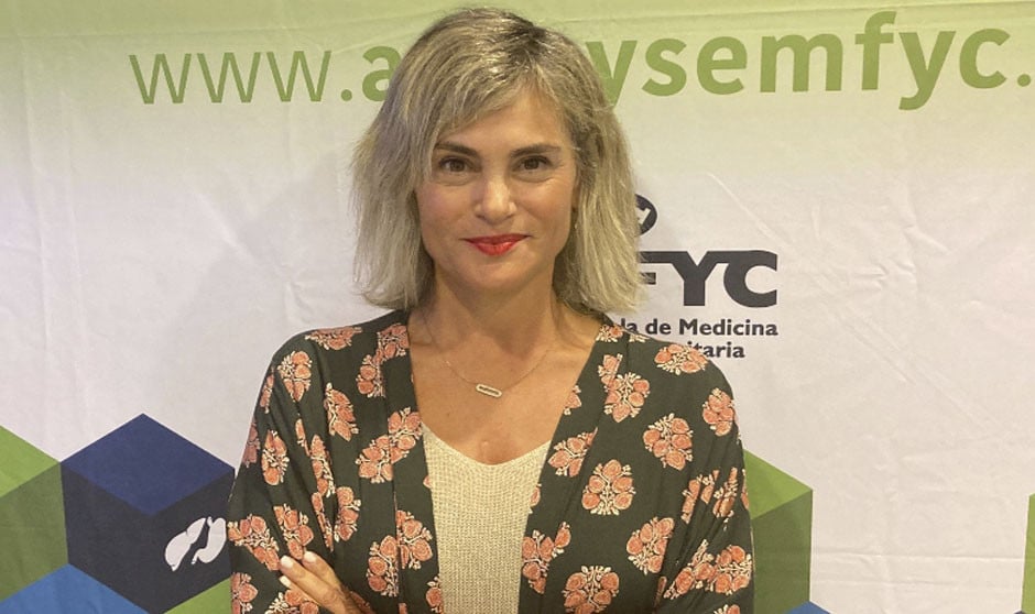  Un médico en consulta.