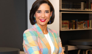 La farmacéutica Raquel Martínez, distinguida por los Premios Sanitarias
