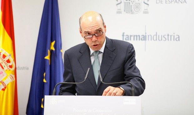 Farmaindustria se alinea con Ciudadanos sobre la tributación de los médicos