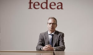 Diego Rodríguez, catedrático de Economía Aplicada, analiza el efecto en el acceso eléctrico a hospitales