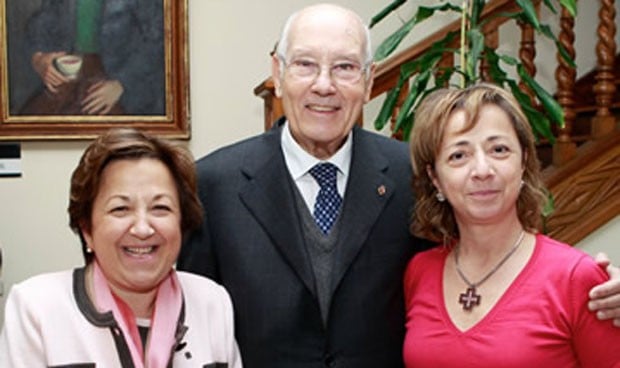  Pedro Gullón, director general de Salud Pública, informará del plan anti-tabaco en el Congreso.