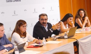 Fernández: "Es momento de abordar la transformación del modelo sanitario"