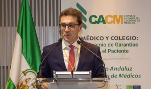 Toma de posesión del nuevo presidente del Consejo Andaluz de Colegios de Médicos,Jorge Fernández Parra