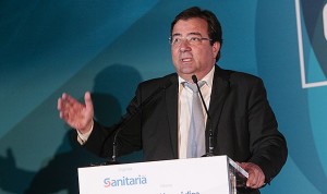  El presidente de la Junta de Extremadura, Guillermo Fernández Vara, pide volver a su plaza de médico forense.