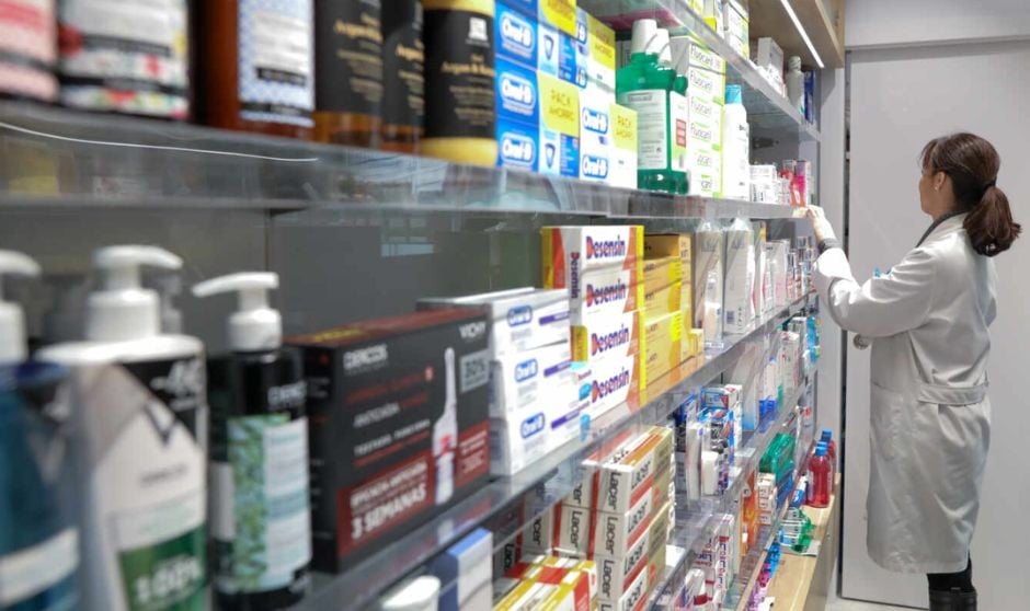 Fin de la asistencia sanitaria a 33.000 personas de la península