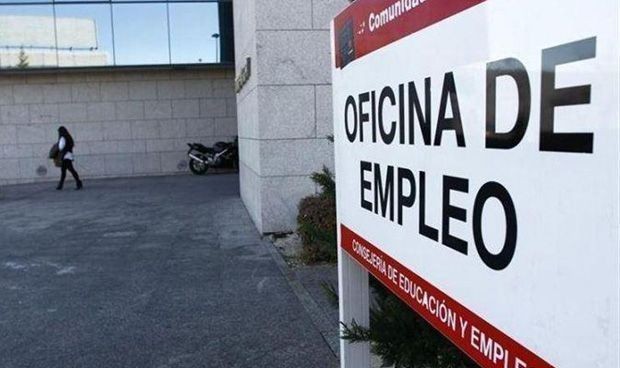 Fin del 'efecto verano' en el empleo sanitario con 14.000 nuevos parados 