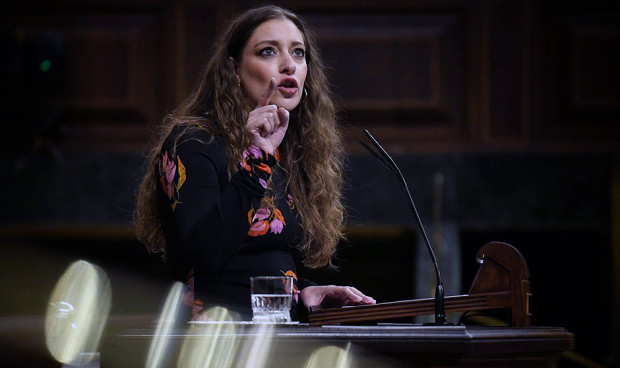 Ester Muñoz, vicesecretaria de Sanidad y Educación del PP, pide financiación para la Ley ELA.