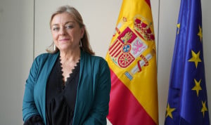 La secretaria de Estado de Función Pública, Consuelo Sánchez Naranjo, que nombra a nuevos funcionarios de carrera para la AGE en Sanidad y Consumo