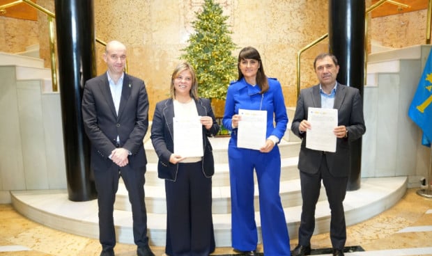 Firma del acuerdo del Programa para el Desarrollo de Servicios Digitales Inteligentes en el Sistema Nacional de Salud (SNS) en el Principado de Asturias.