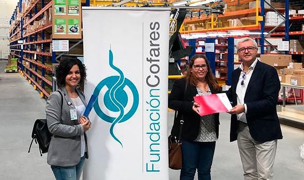 Fundación Cofares hace entrega de dos donaciones en Betanzos